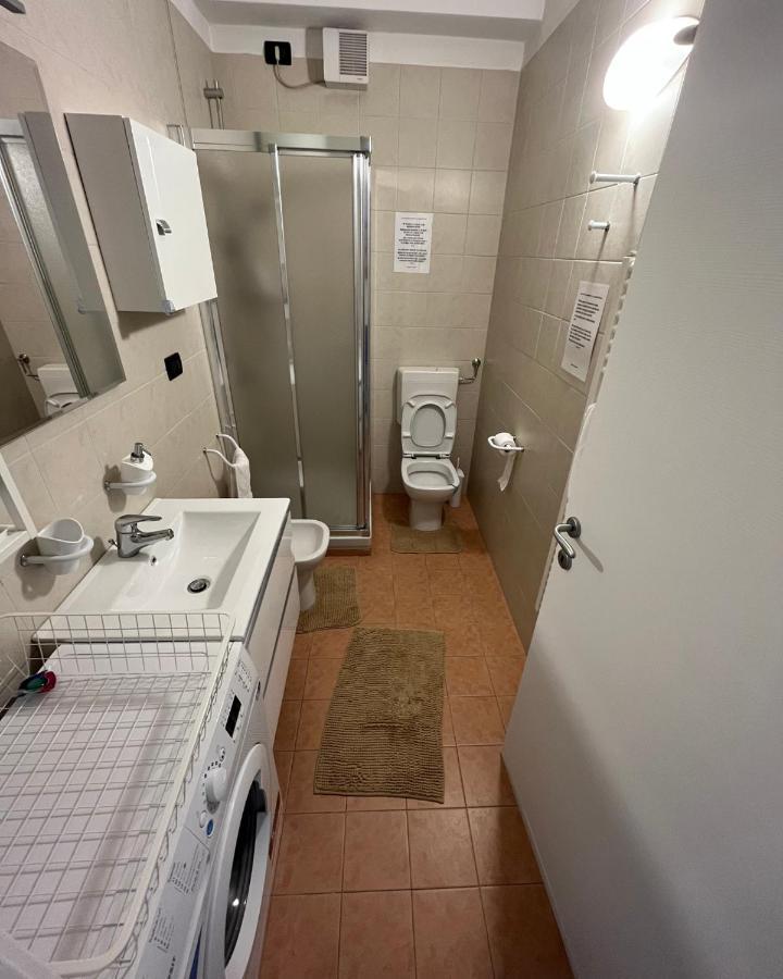 Gardalakeapartment A סירמיונה מראה חיצוני תמונה